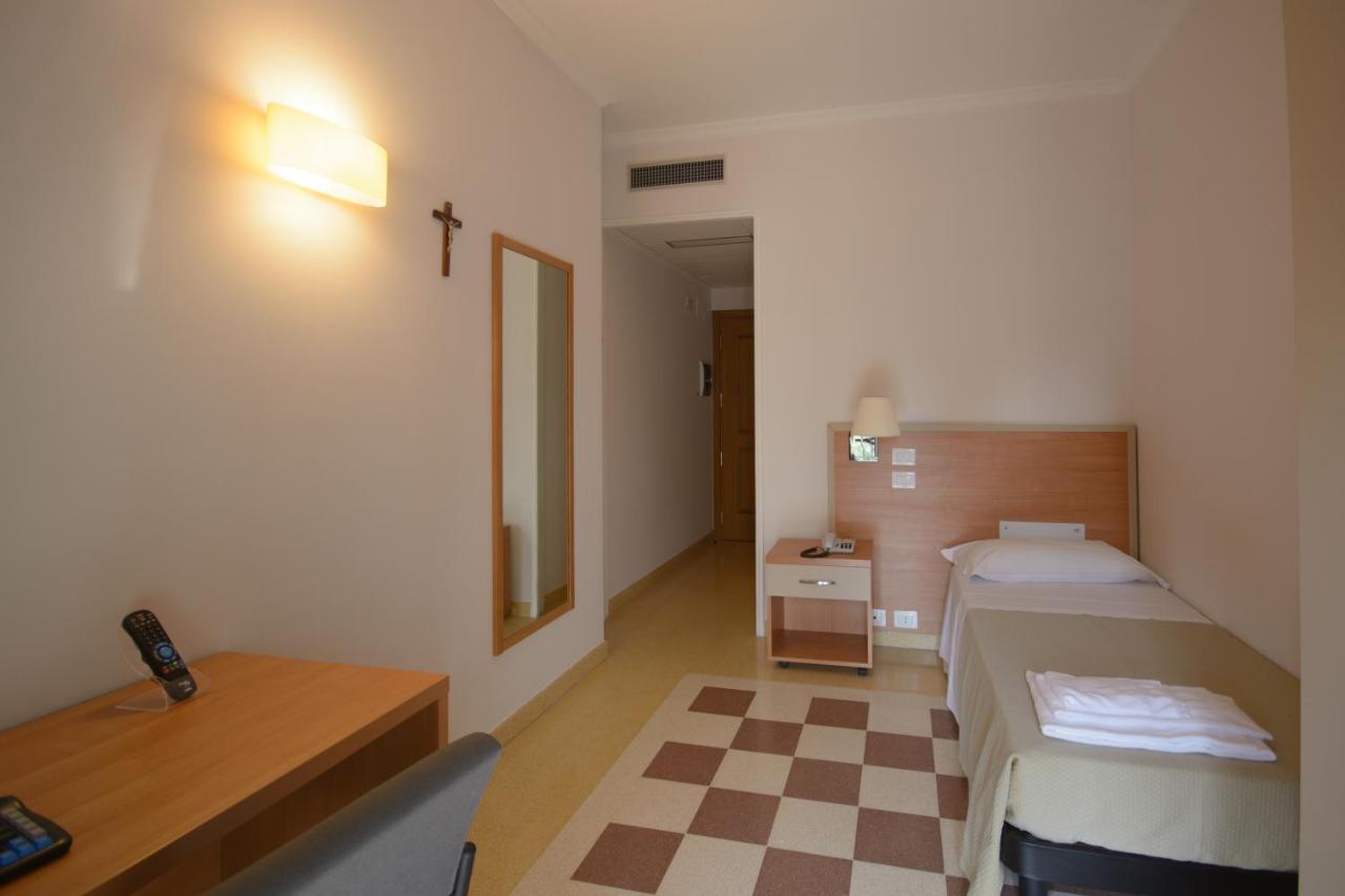 Domus Stella Maris - Casa Per Ferie Ξενοδοχείο Ανκόνα Εξωτερικό φωτογραφία