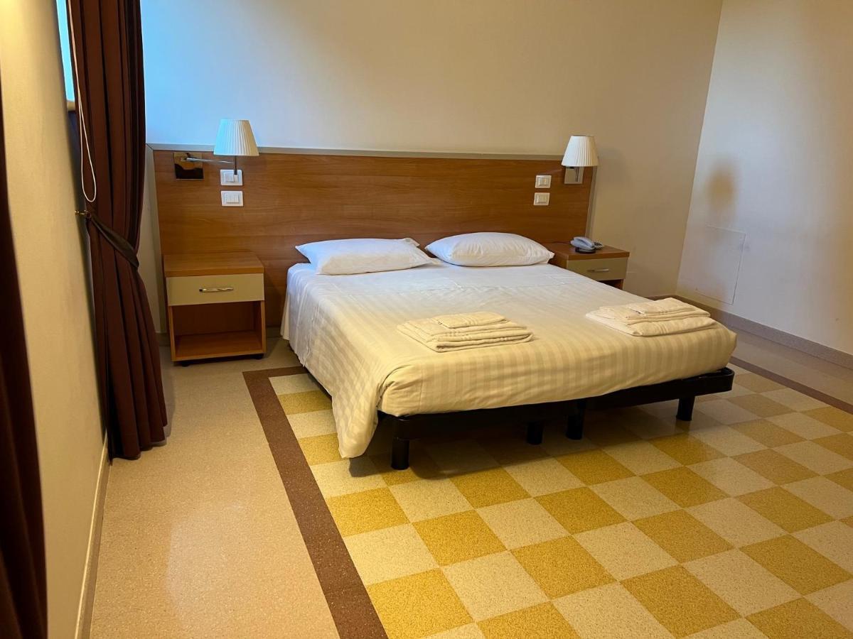 Domus Stella Maris - Casa Per Ferie Ξενοδοχείο Ανκόνα Εξωτερικό φωτογραφία